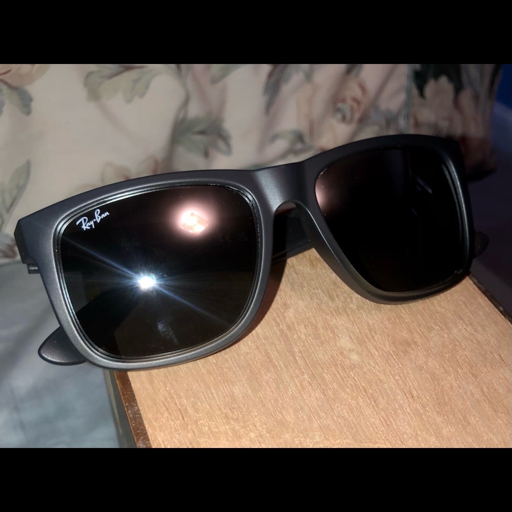 New Ray-Ban Justin Classic Matte Grey Sunglasses Model RB4165 852/88 55-16